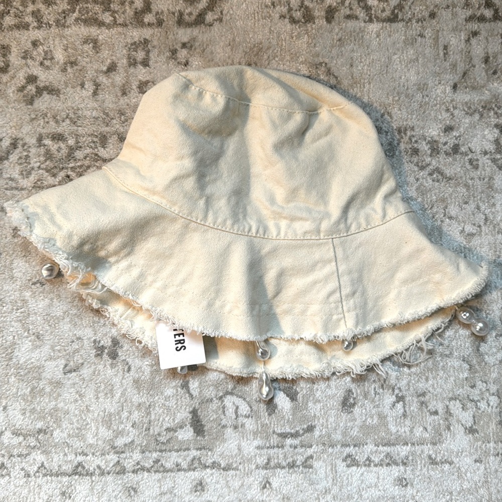 Brand new Serefina bucket hat with pearl detail